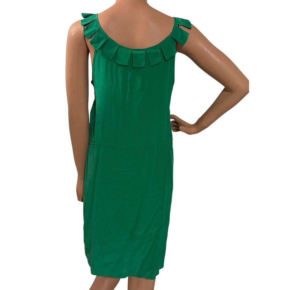 A New York Dress Womens M Tiered Layered Neckline Green 100% Silk Lightweight - Picture 2 of 8
